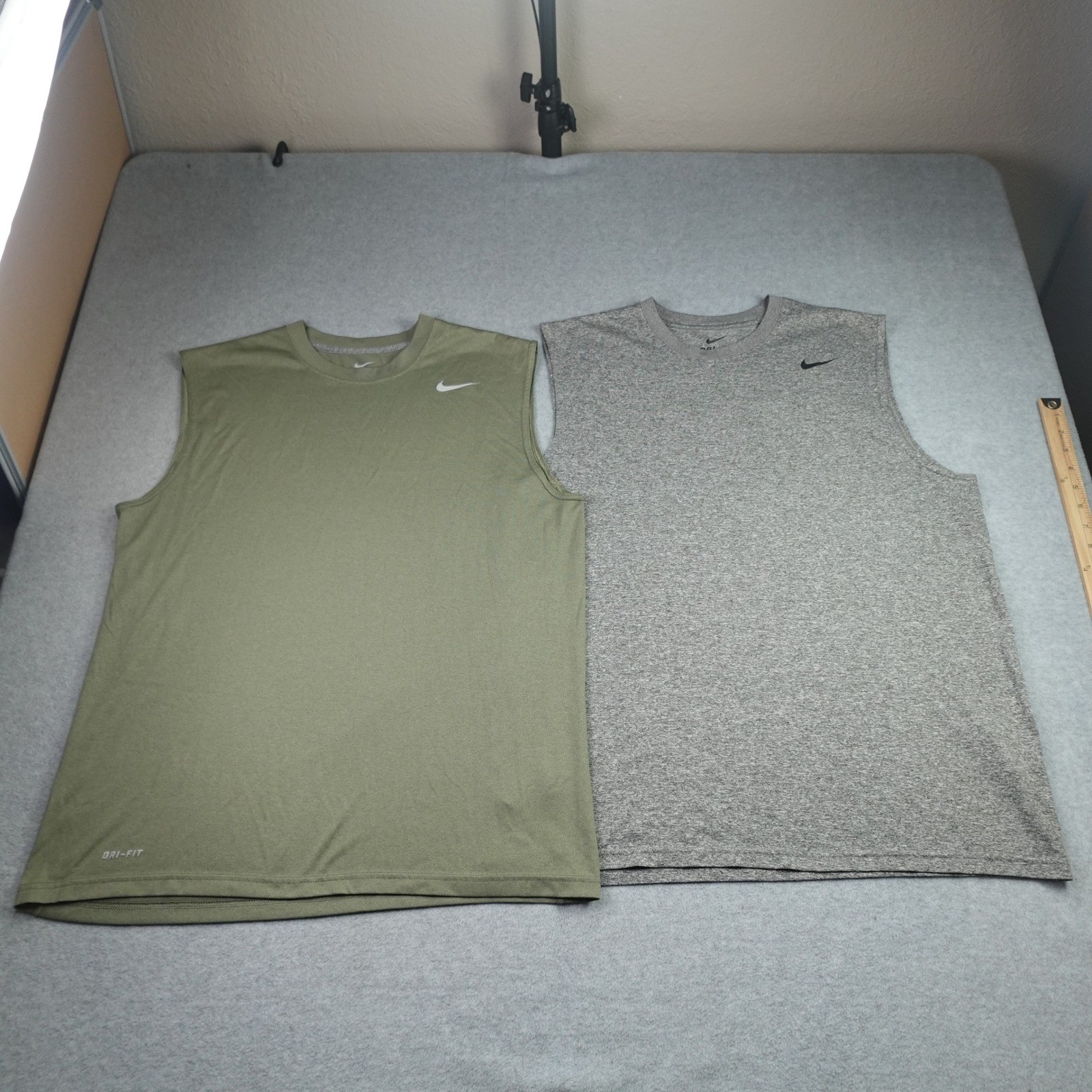 Nike Tank Top Mens Large Green Gray Active Dri-FIT Sleeveless Shirt Lot of 2 gallery