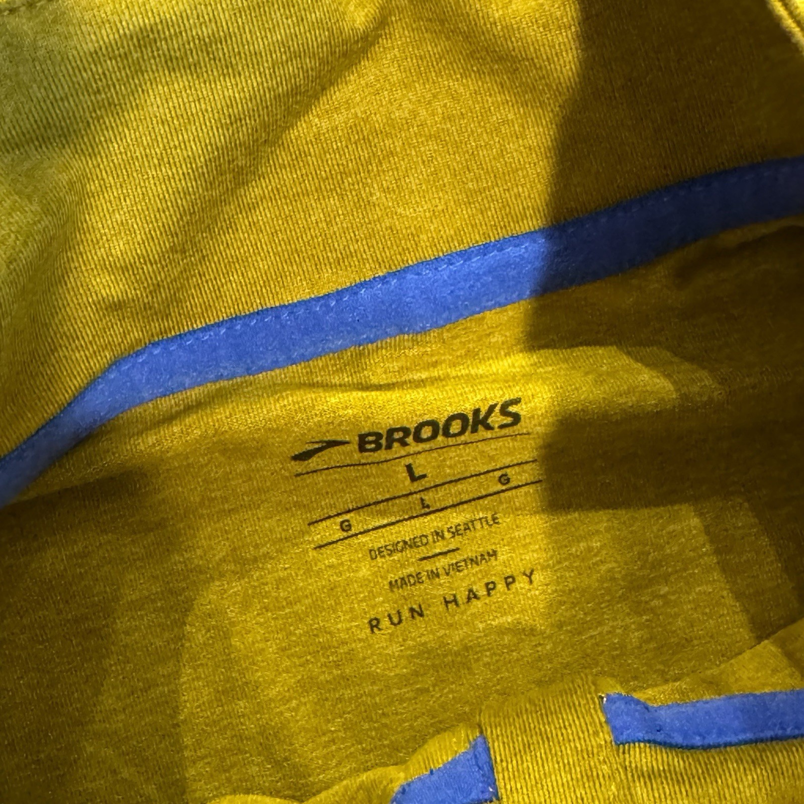 Brooks Dash 1/2 Zip 2.0 Running Top Men’s Sz Large 211298-093 Golden Yellow gallery