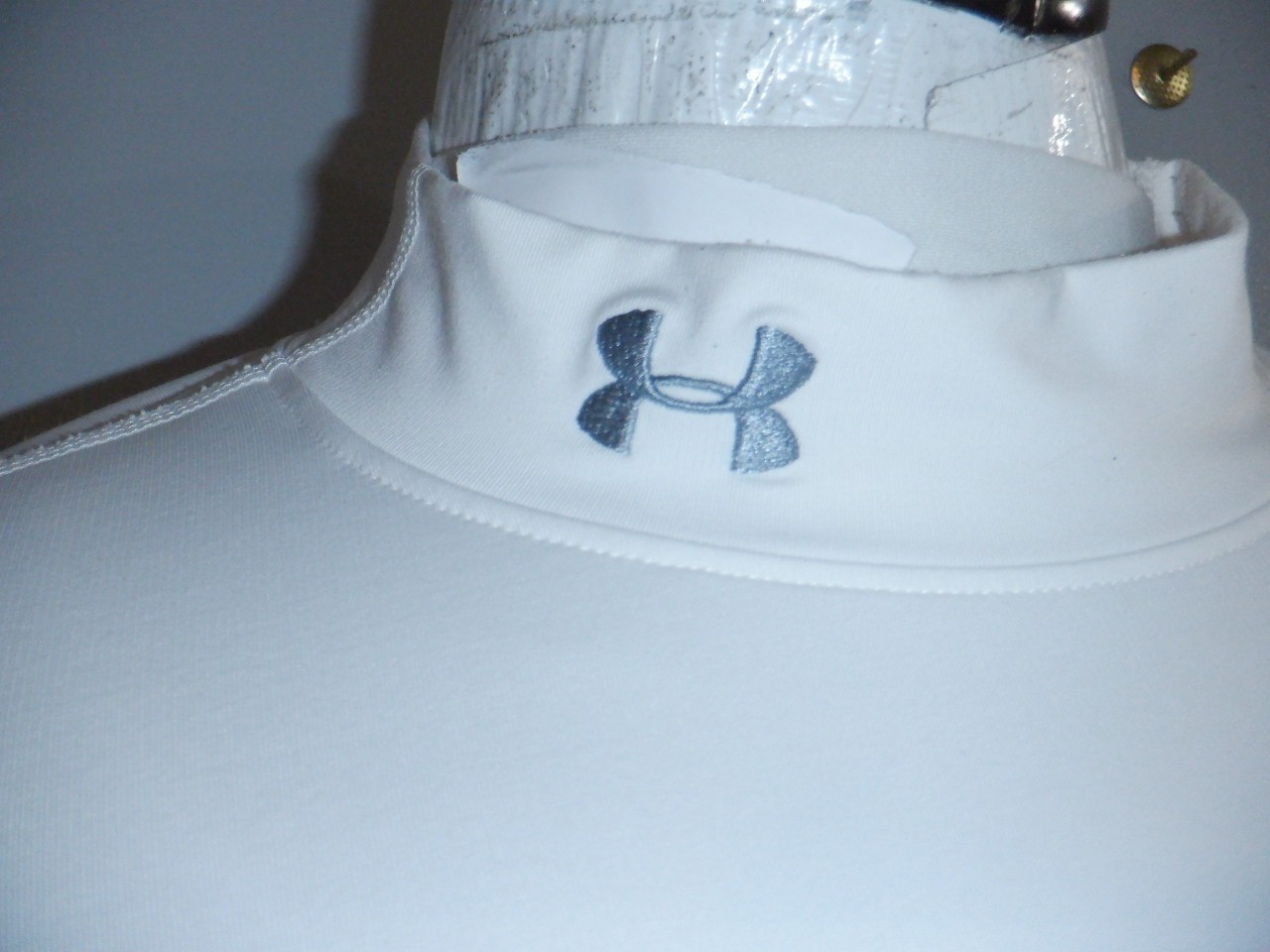 Men's UNDER ARMOUR COLD GEAR COMRESSION Sz XXL White Mock Neck LS Shirt gallery