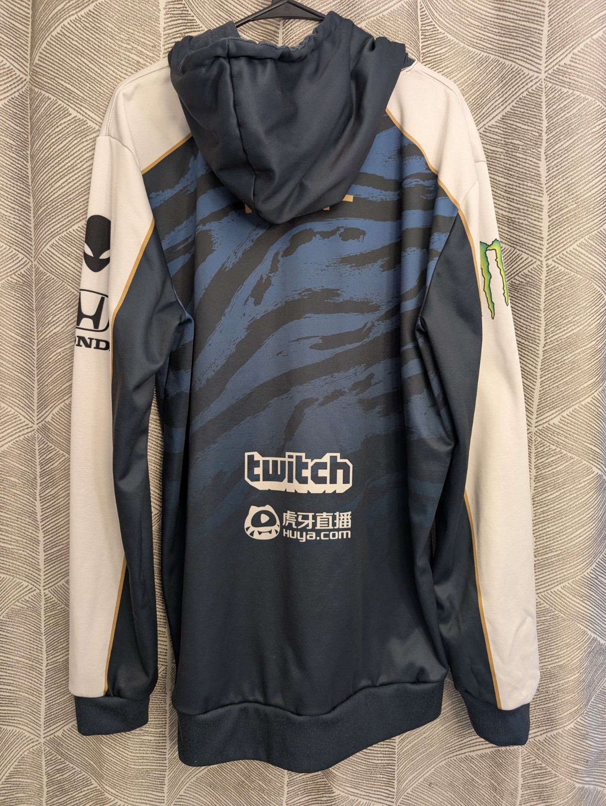 Team Liquid Men's XL Legends World Championships ESports 2019 RMN- Jersey Hoodie gallery