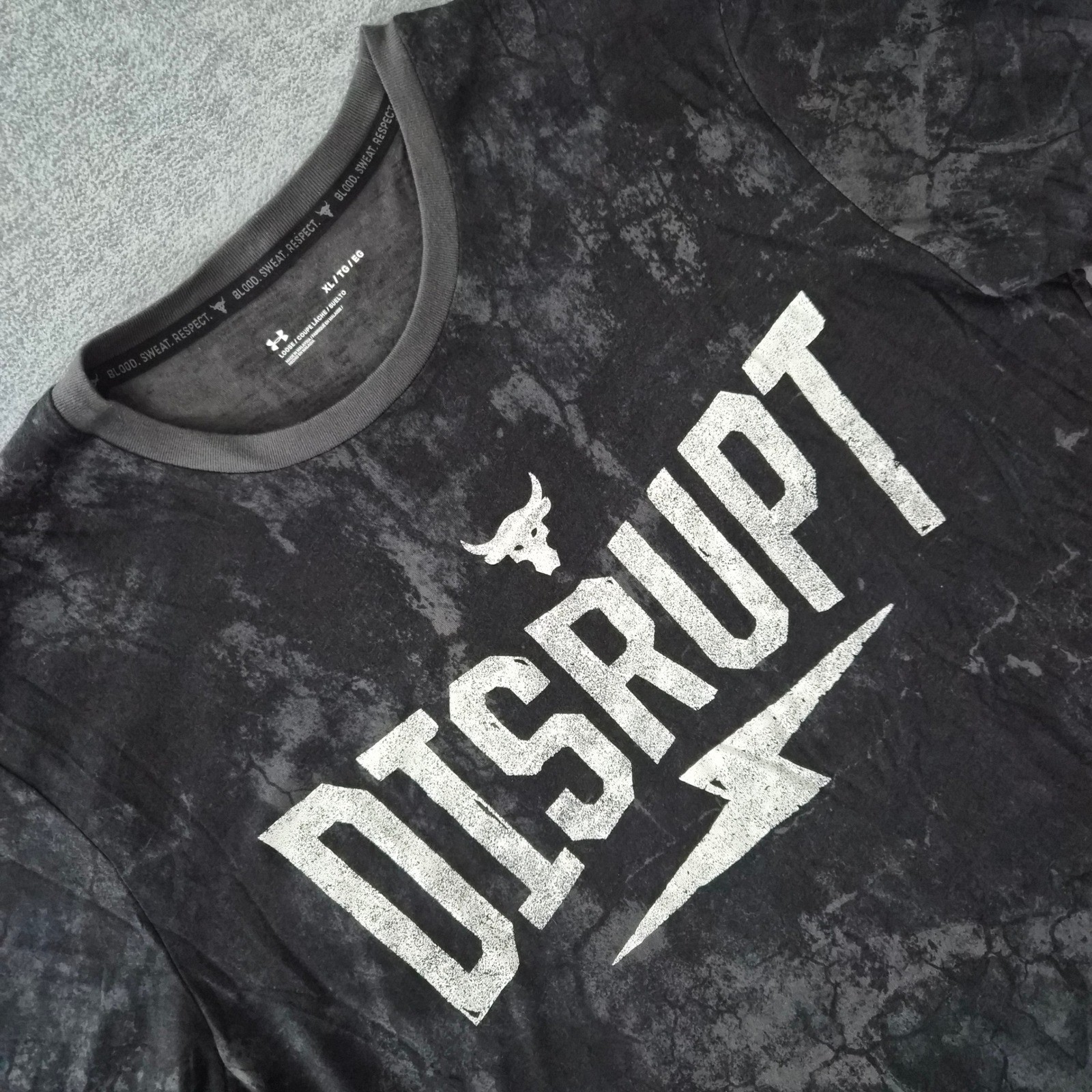 Under Armour Project Rock Disrupt T-Shirt Men XL Gray Acid Wash Brahma Bull Logo gallery