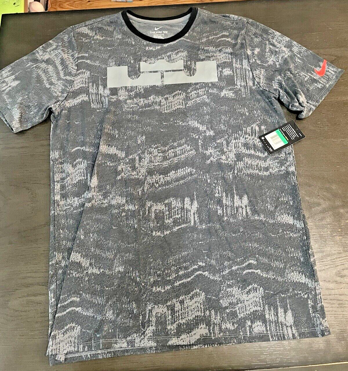 NIKE LEBRON CROWN MENS BASKETBALL T-SHIRT - MENS SIZE EXTRA LARGE XLT KING JAMES gallery