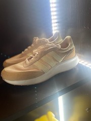 Adidas Retropy F2 Sneakers Women’s Size 6