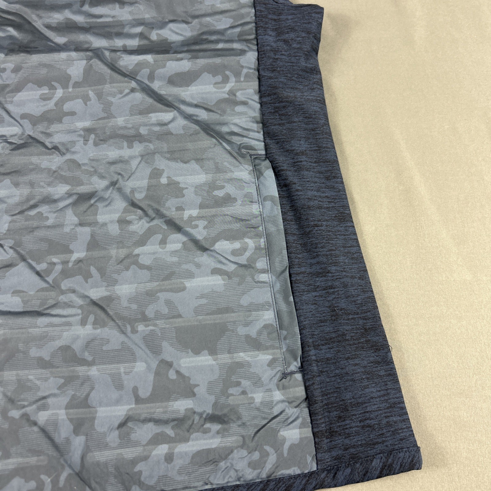 Southern Tide Golf Vest Abercorn Camo Print XXL Navy Blue Polyester MSRP $138 gallery
