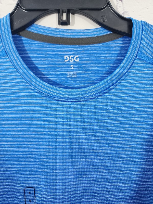 DSG Performance Training Tee SS T-Shirt Blue Striped Men Small - NEW gallery