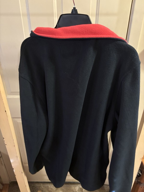 Q-Active Men’s Long Sleeve 1/4 Zip Activewear Fleece - Black With Red Collar gallery