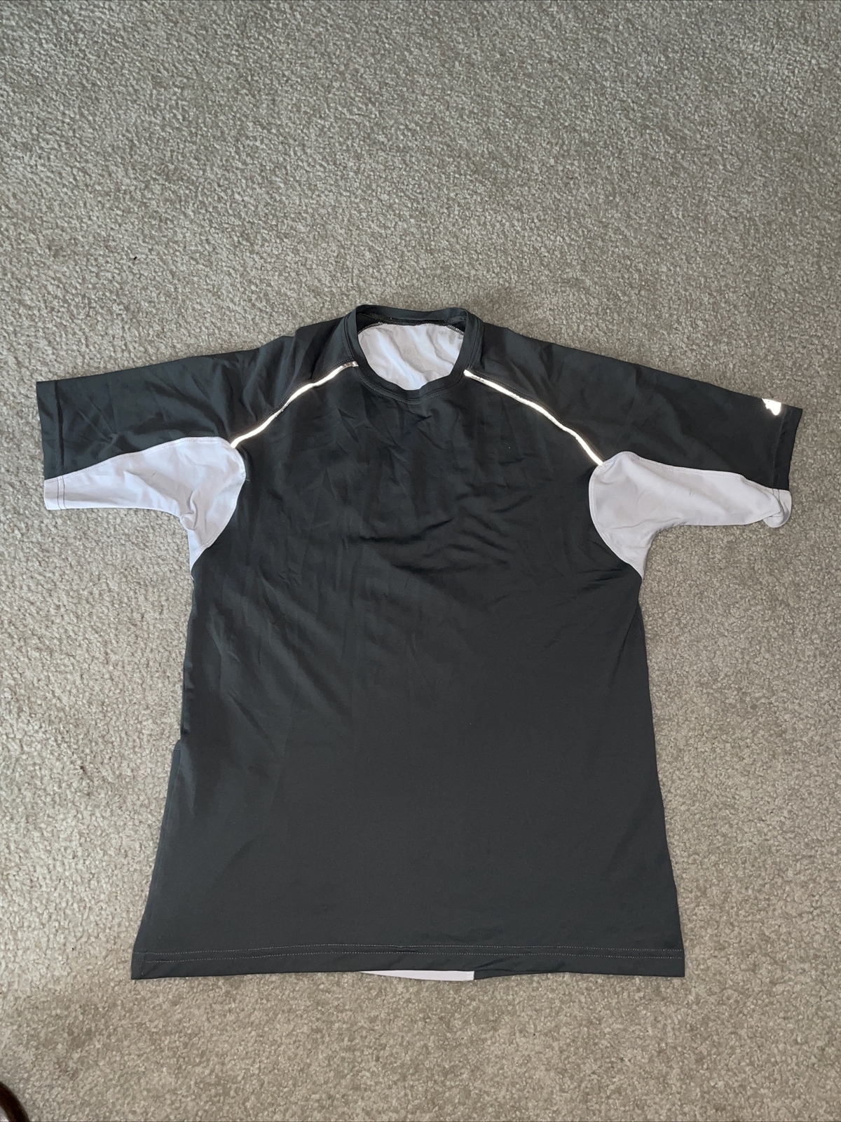 Eastern Mountain sports techwik activewear White and gray shirt mens Medium gallery