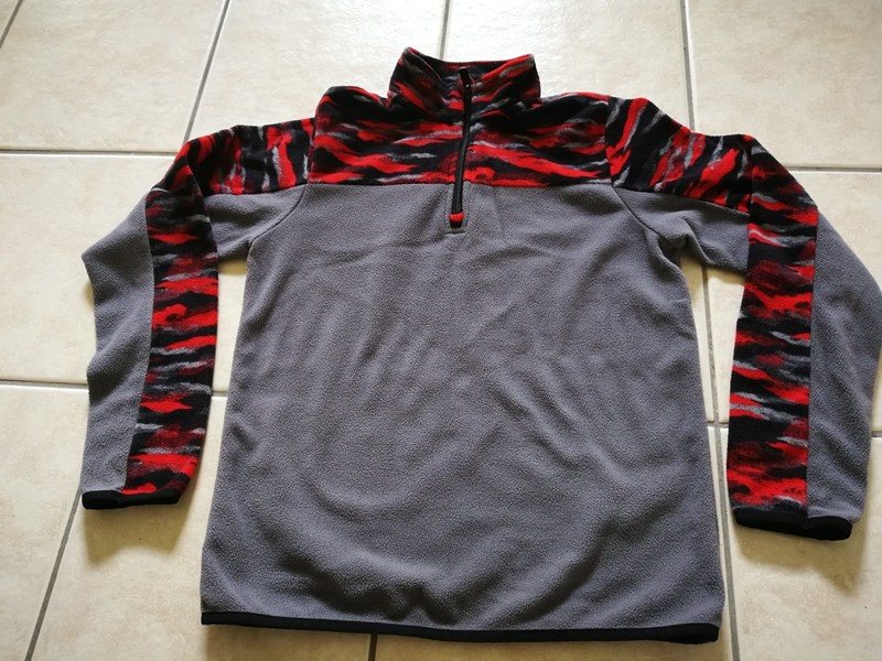 London Fog Windbreaker Zip Hoodie L +Tek Gear Pullover Fleece Shirt XL gallery
