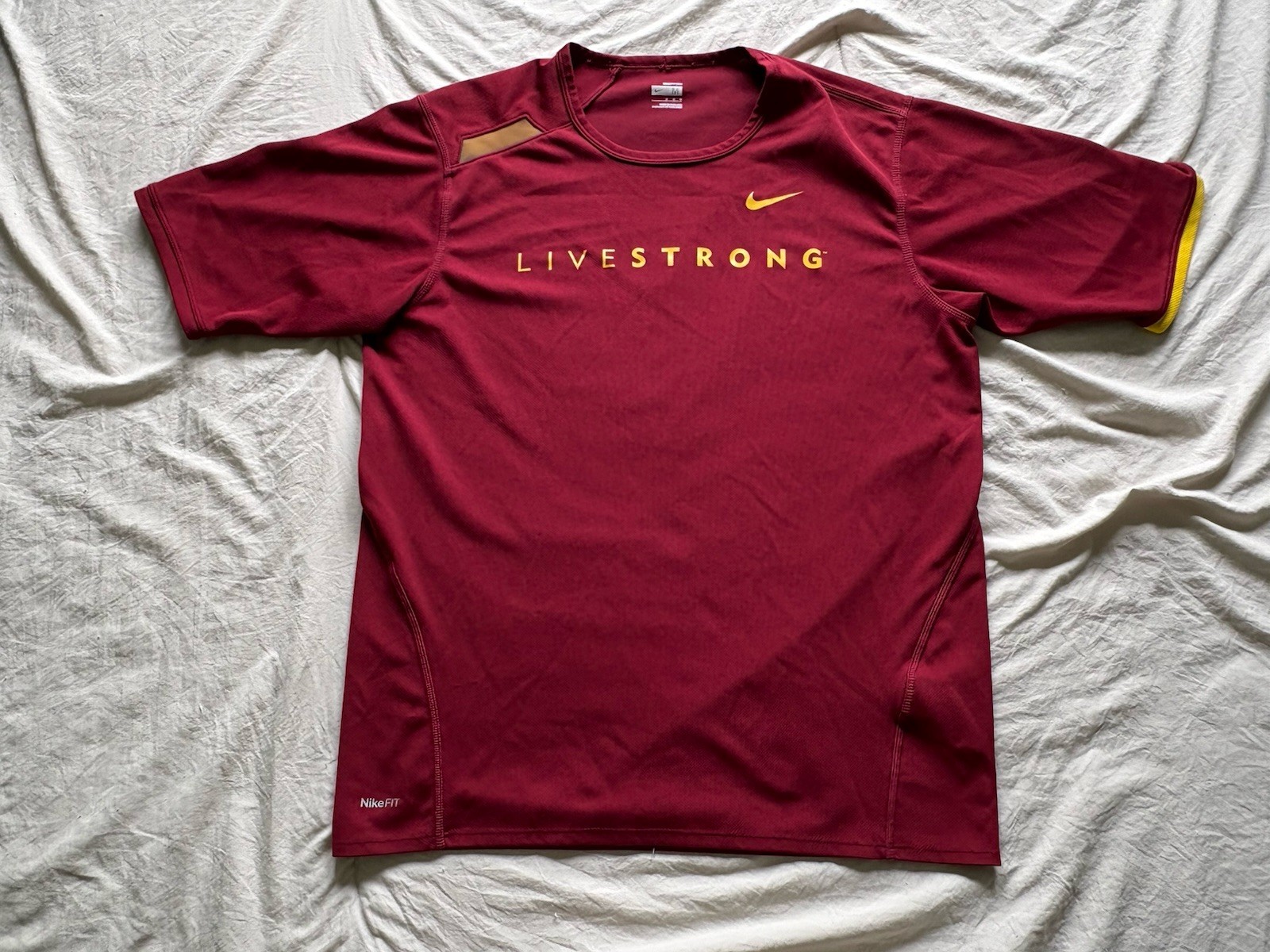 Nike Livestrong Shirt Mens Medium Red Jersey gallery