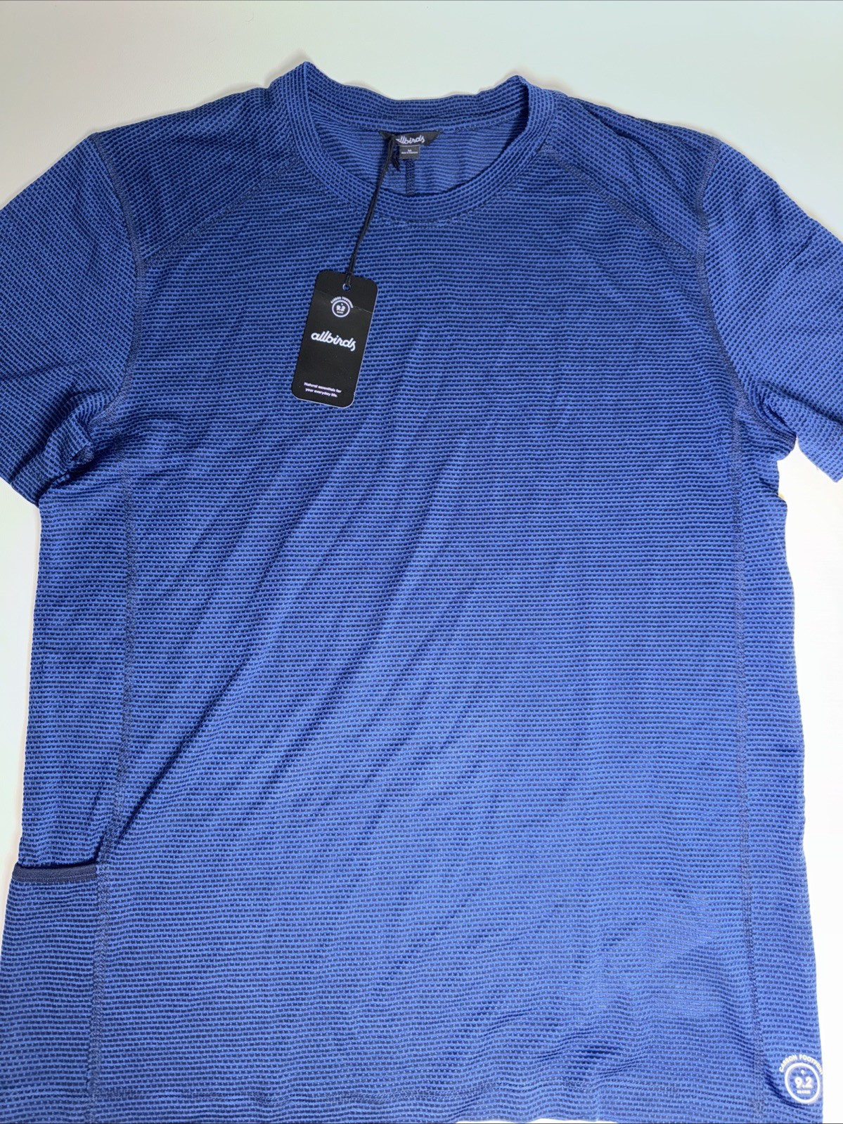 Allbirds Natural Run Tee T Shirt Size Medium Navy Blue NWT Wool Blend gallery