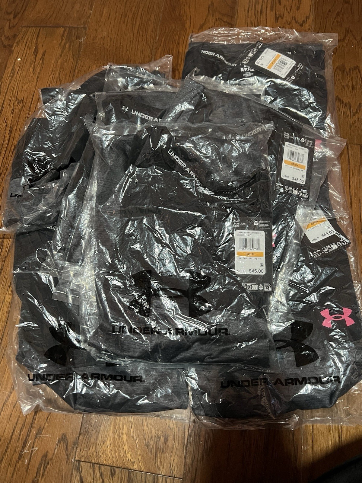 Men’s Small UA Compression Shirt gallery