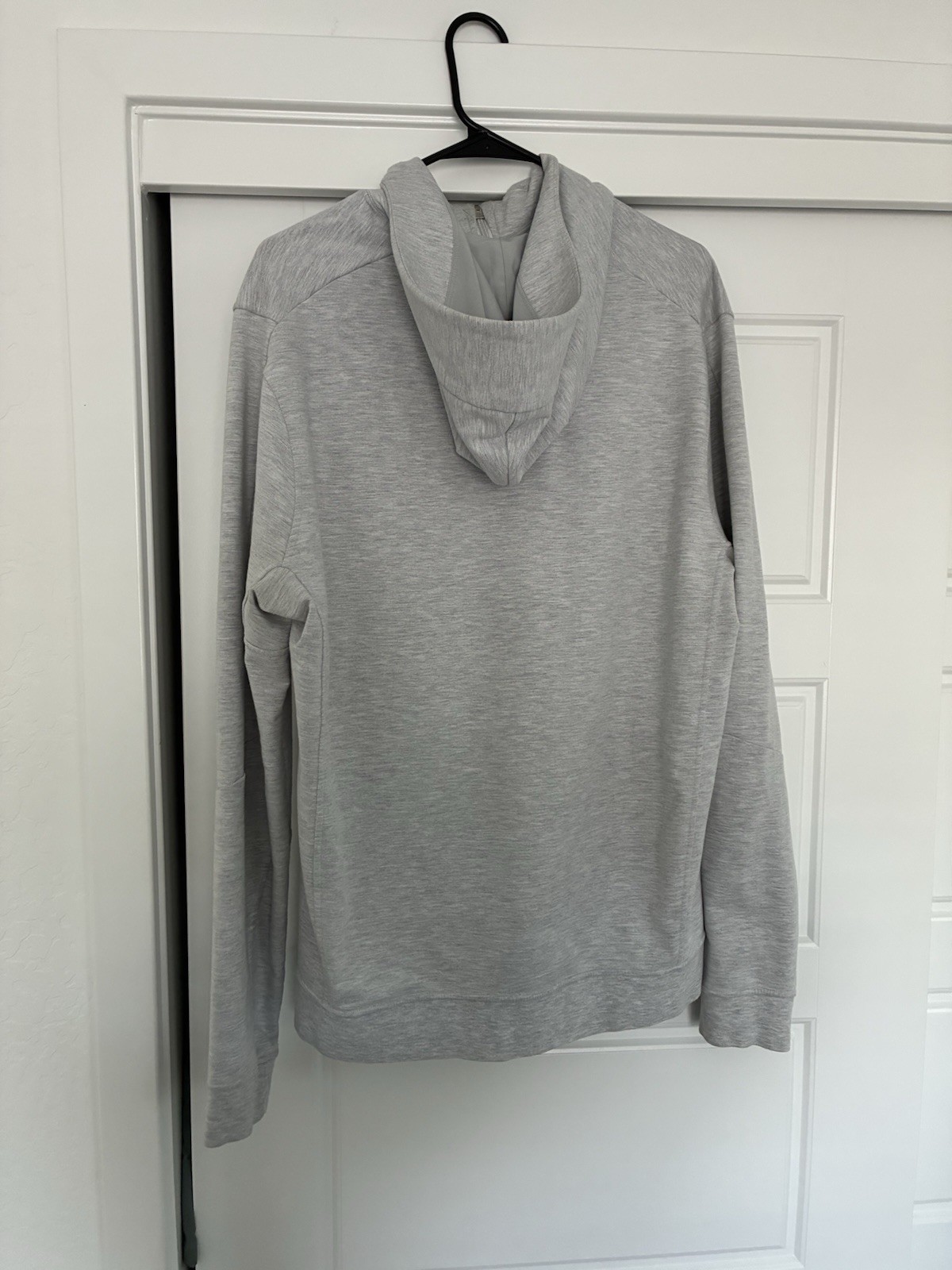 Lululemon Men's Zip-Up Size Large gallery