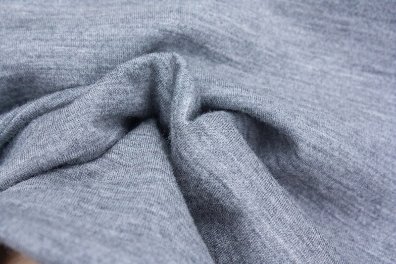 ISOBAA Mens Long Sleeve Base Layer Grey Smoke 100% Merino Wool Size S Thermal gallery