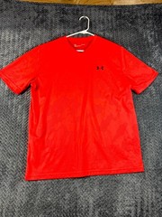 Under Armour Tech Vent Jacquard T Shirt Mens Large Red Moisture Wicking V Neck