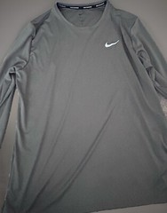 Nike Running Dri Fit Men’s Long Sleeve Shirt Grey Large W/ Reflector On Wrist