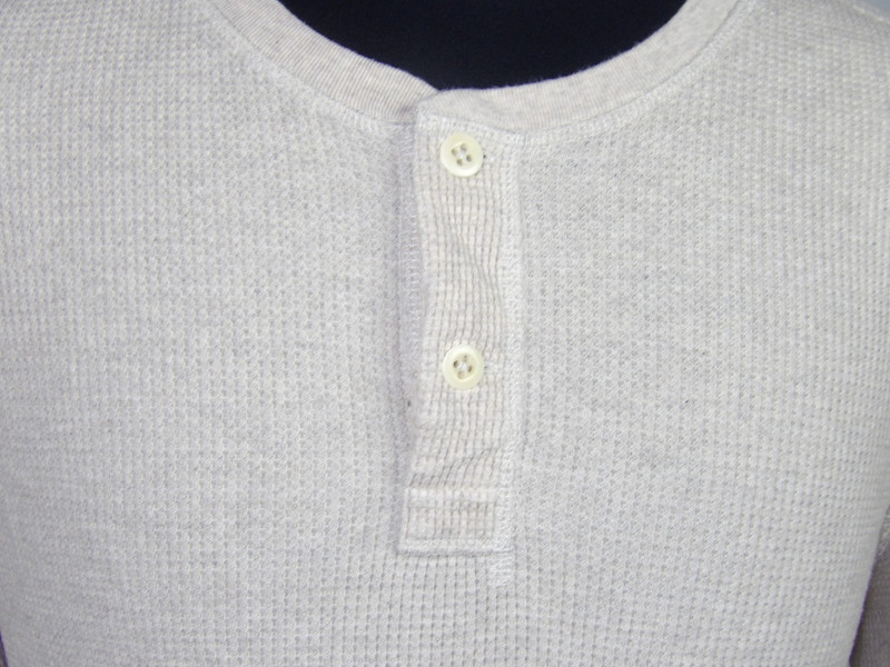 Wallace & Barnes Long Sleeved Beige Waffle Henley Thermal Shirt Men's Medium gallery