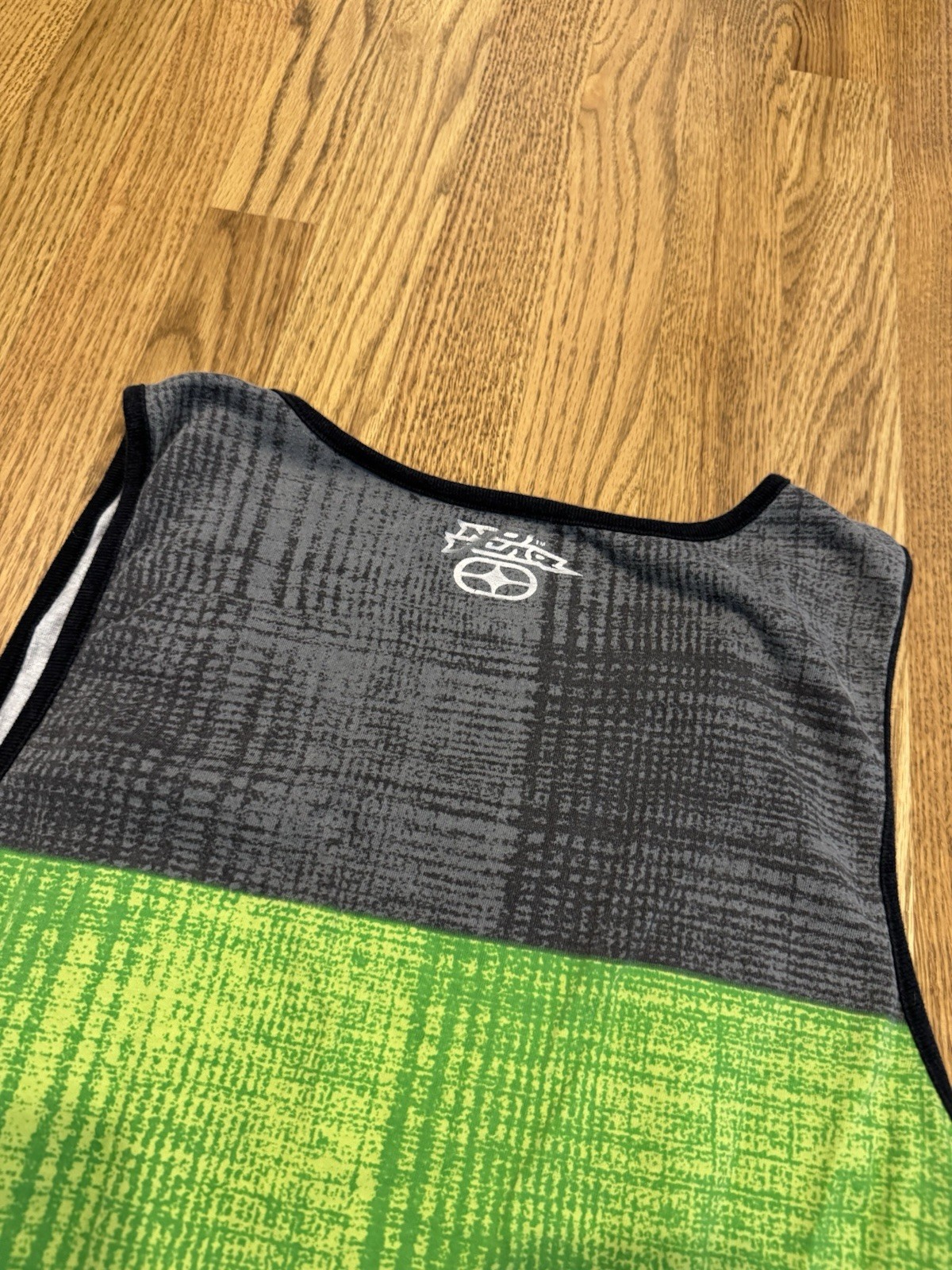 Vintage No Fear Men’s Medium Tank Top Shirt Athletic Streetwear Y2k Vtg gallery