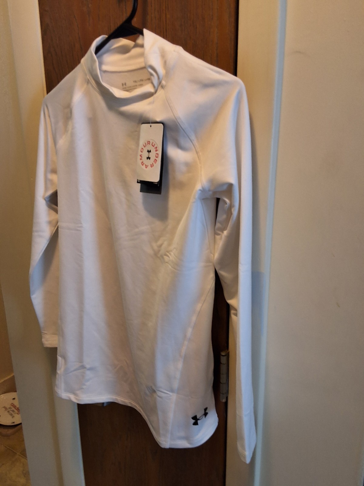 Under Armour Cold Gear Mock Neck Long Sleeve White Girls SzYXL. gallery
