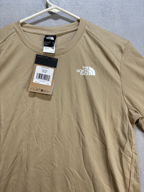 North Face “Shadow” Short Sleeve NWT Sun Shirt Khaki Stone Tan UPF 40+ Medium gallery