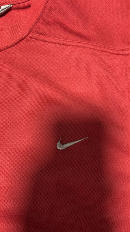 Nike Mini Swoosh Athletic Performance Shirt Red Size Medium Y2K Activewear gallery