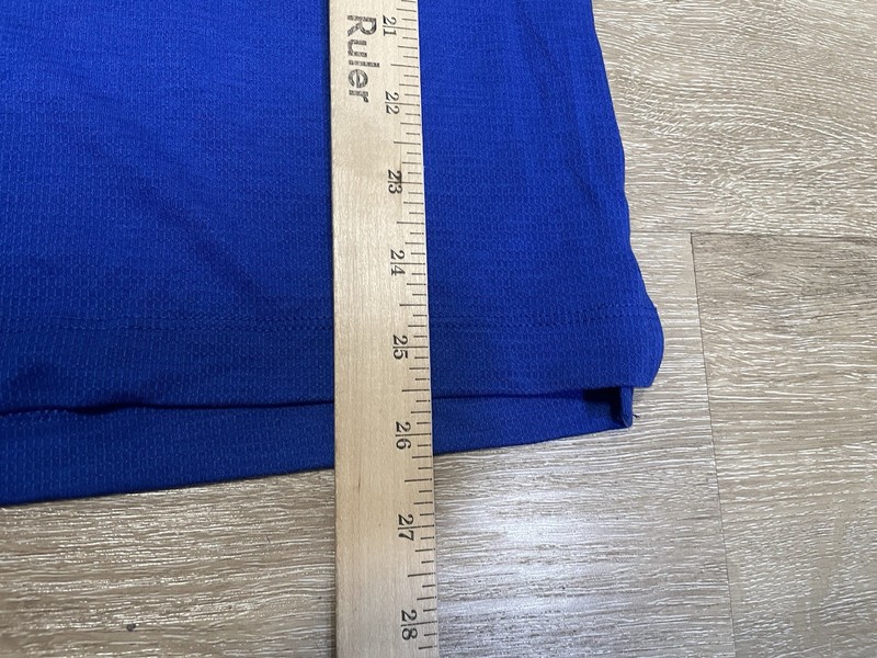 NWT Athletic Works Pockets Jacquard Tee Mens Size M Blue Running Athletic Shirt gallery