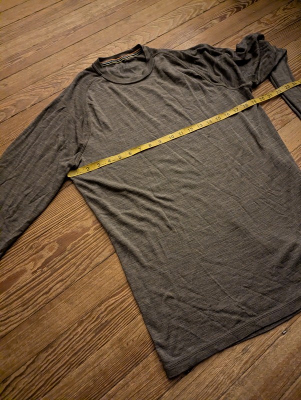 Smartwool Merino 250 Base Layer Crew Mens Size L Gray Pullover Shirt Long Sleeve gallery