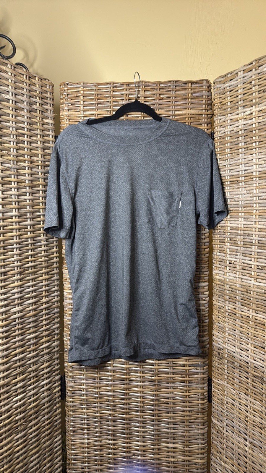 #333 Vuori Tradewind Performance Tee Gray Approx Sz M 20” Ptp gallery