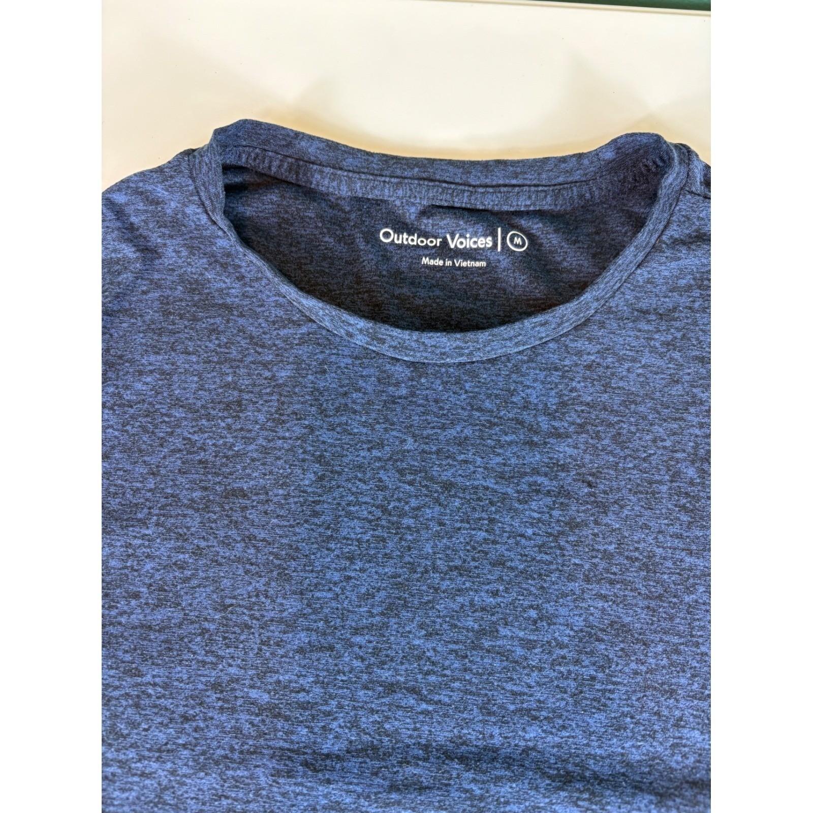 Outdoor Voices Heather Blue Performance T Shirt Mens Medium Activewear gallery