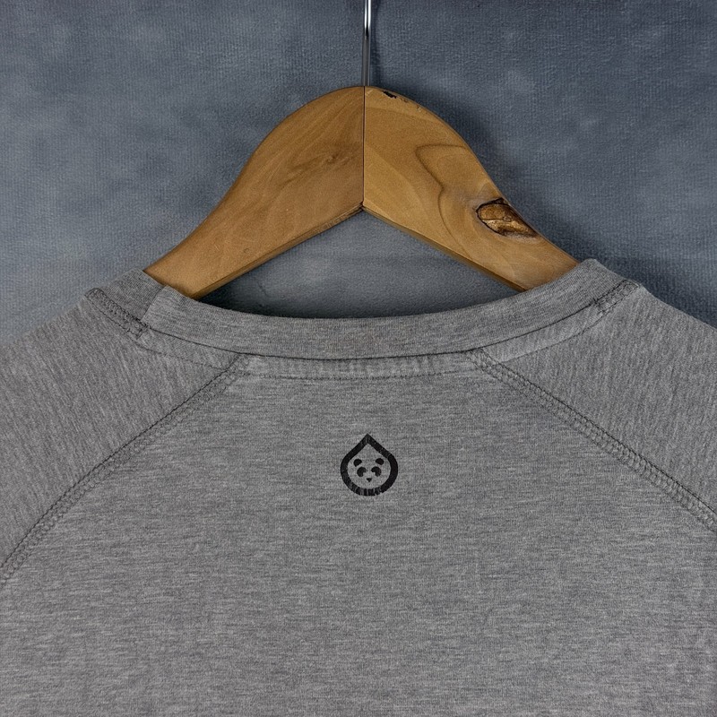 Tasc Shirt Mens Medium Performance Carrollton Lightweight Bamboo Organic Cotton gallery