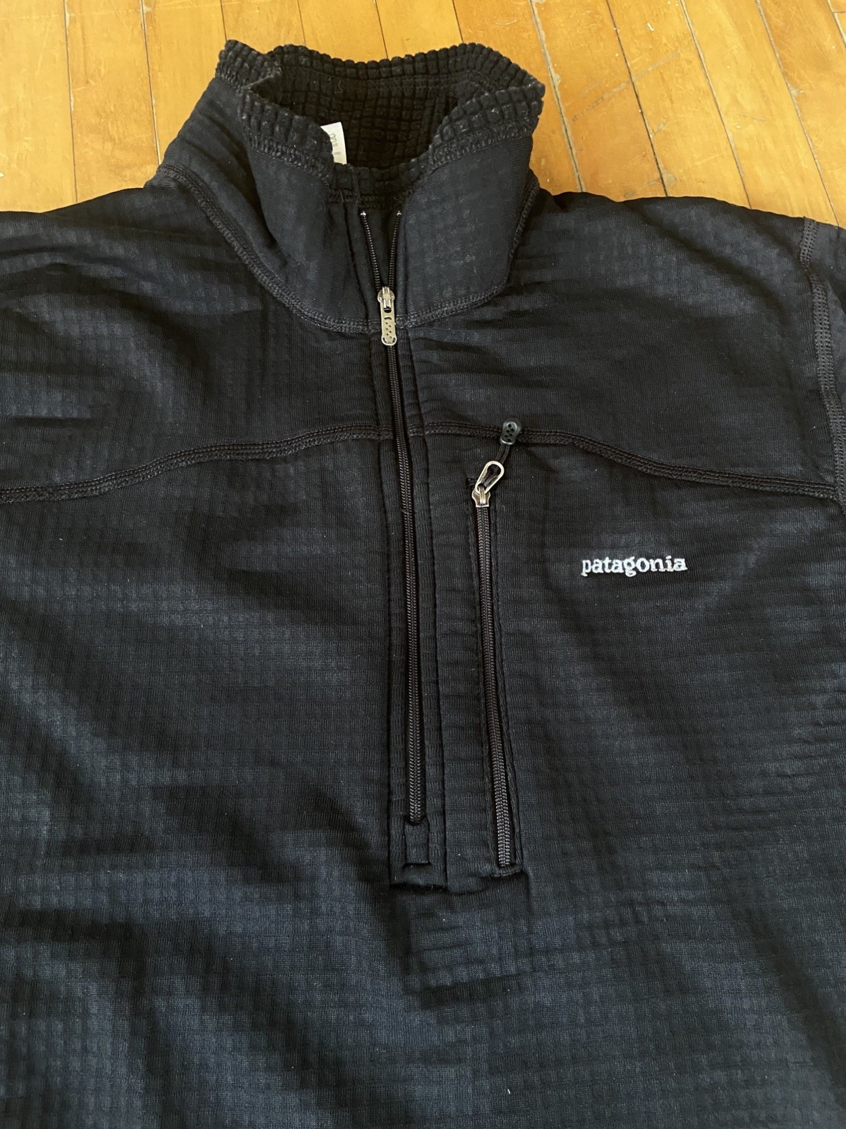Patagonia R1 Pullover Regulator Half Zip Black Size M Quality Active gallery
