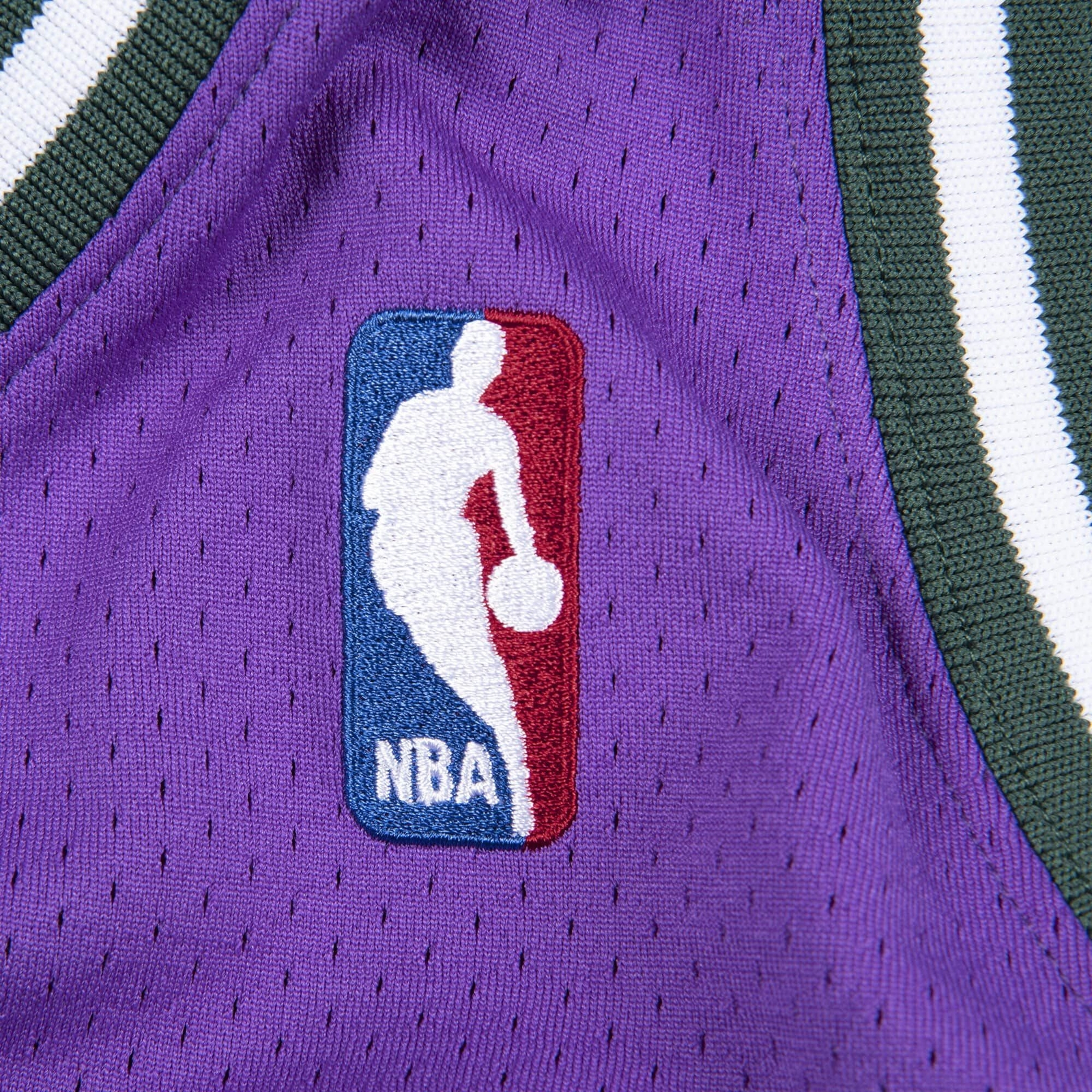 MITCHELL & NESS NBA AUTHENTIC JERSEY MILWAUKEE BUCKS 2000 RAY ALLEN gallery
