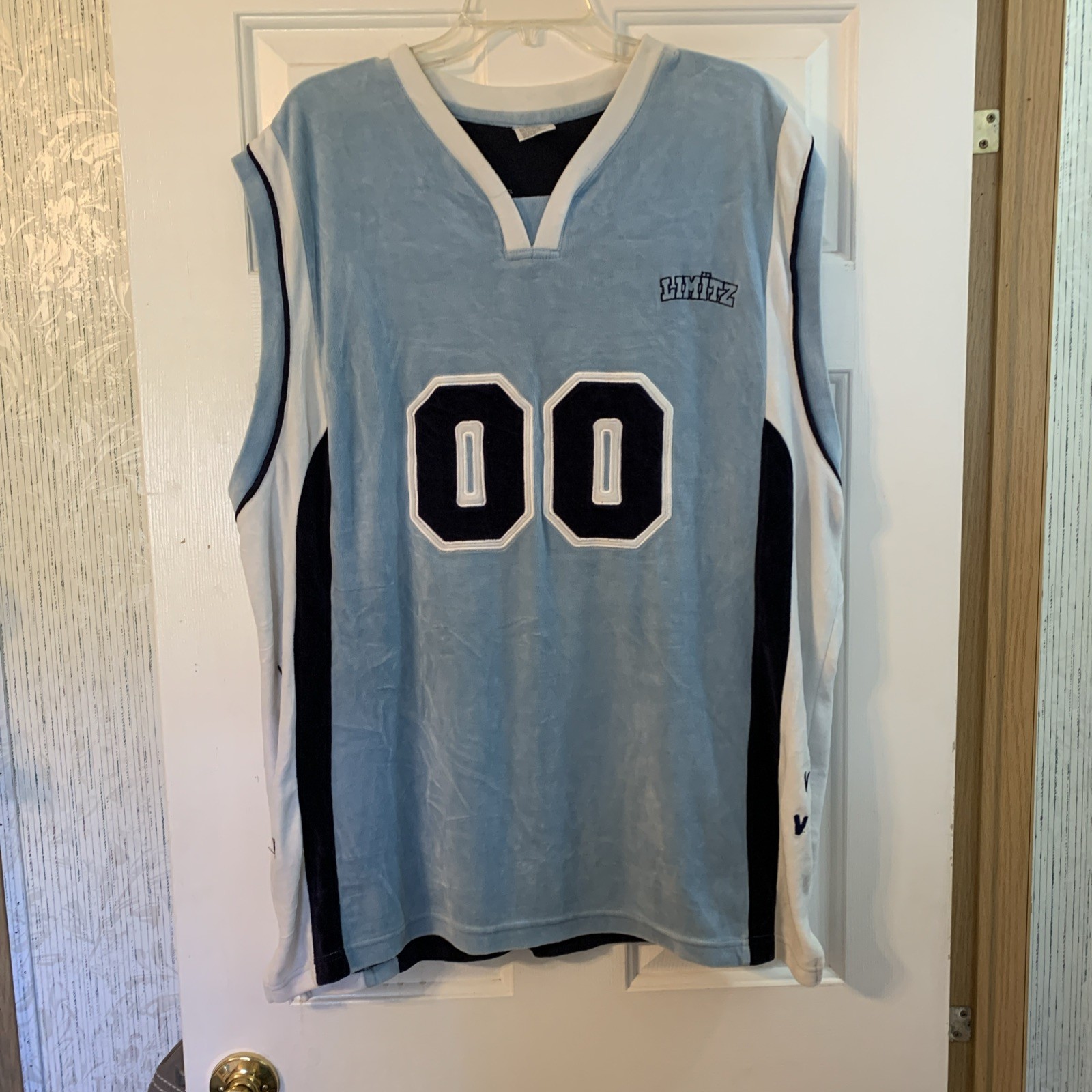 Vintage 90’s Limitz 00 No Boundaries Men’s Velvet Jersey Sleeveless Large Blue gallery