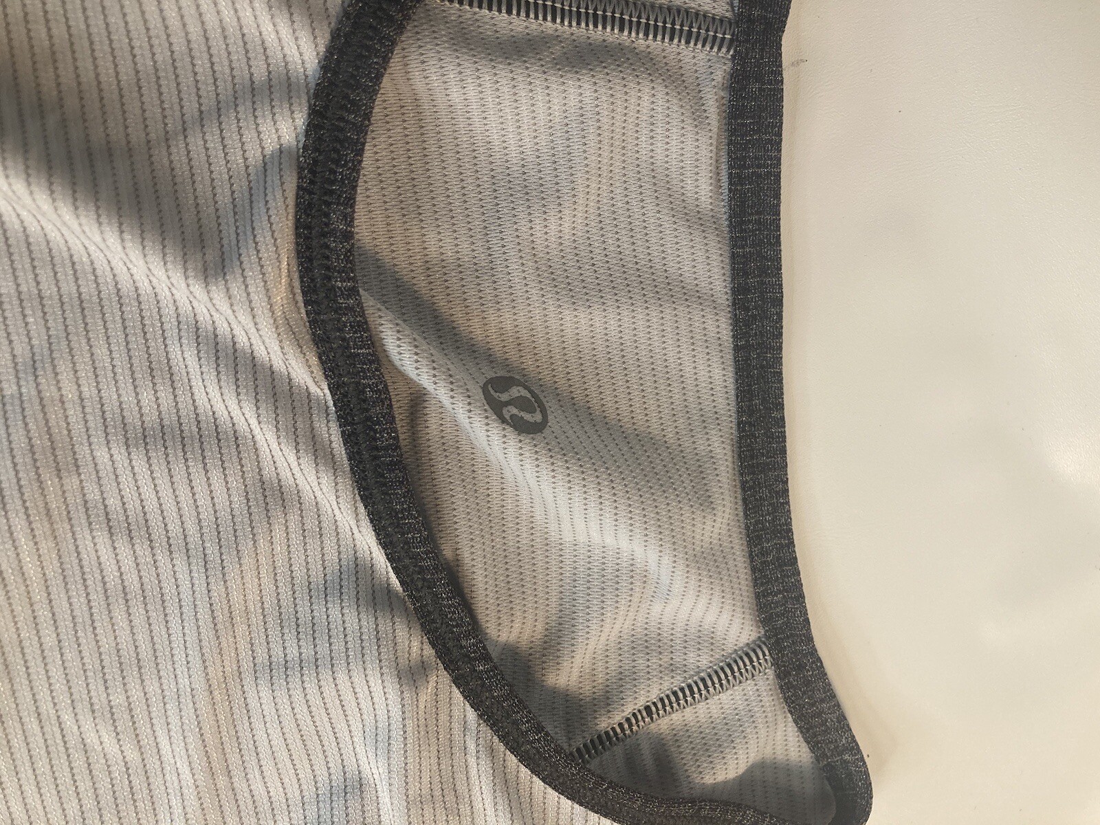 Lululemon Tech Shirt Medium Lightweight Grey Stripped Fitted See Pictures gallery