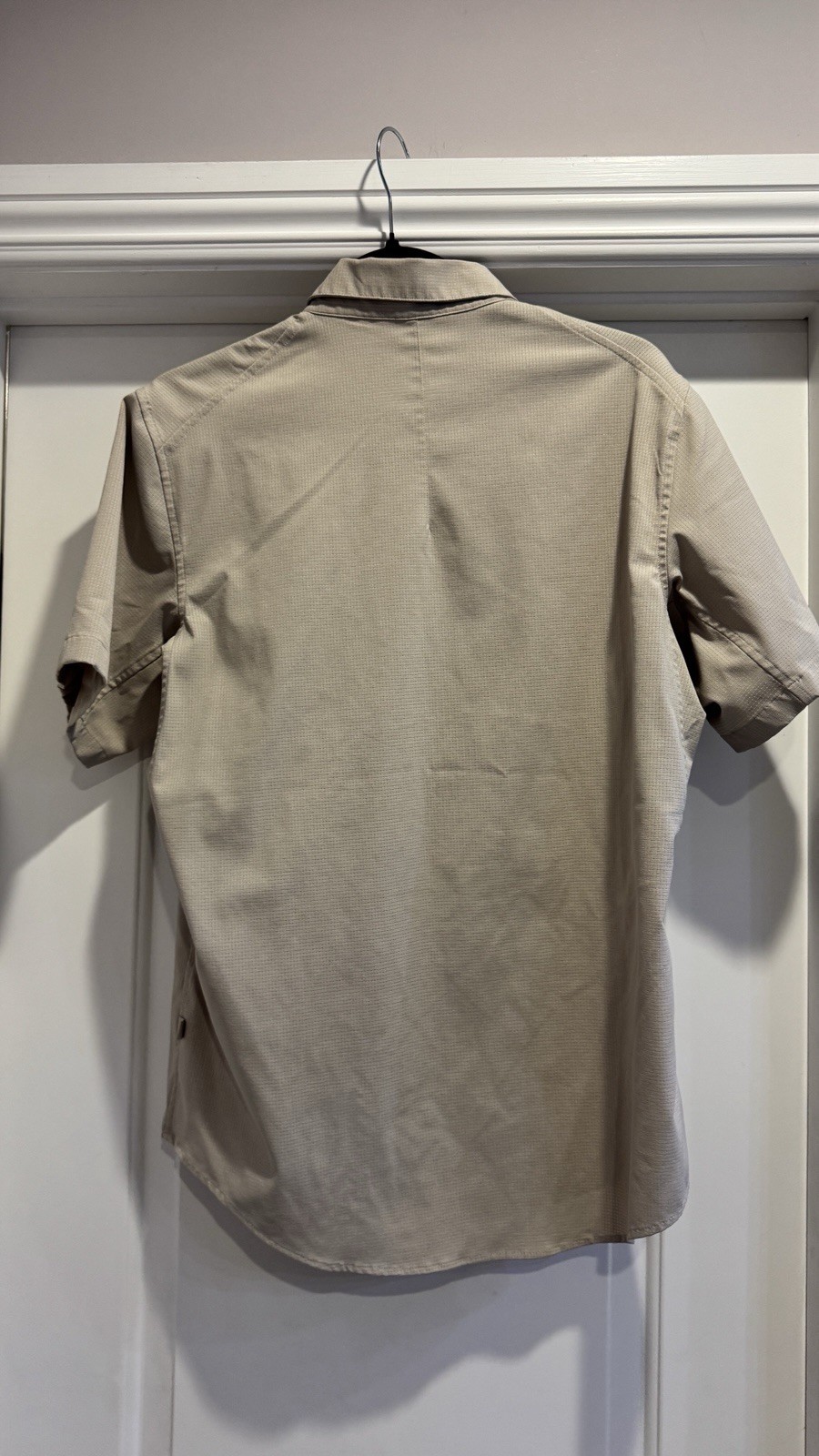 LULULEMON WSDN Beige Airing Easy SS Button Shirt Top Men's Medium gallery