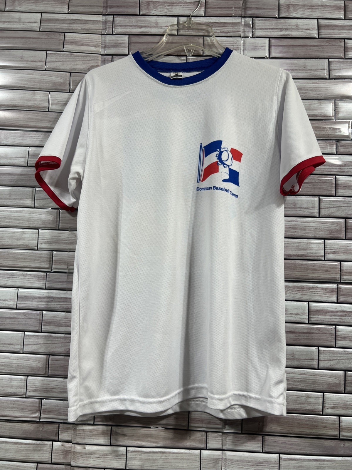 Dominican baseball camp mens M shirt Tee pullover White with logo red blue gallery