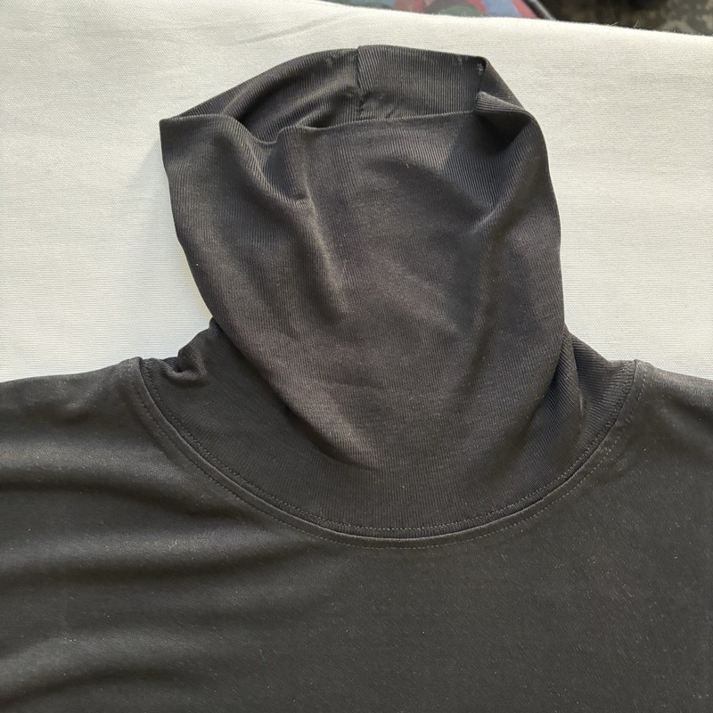 Winter Silks Black Long Sleeved Turtle Neck Unisex Size XL gallery