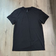 Three Nails Men’s Athletic Core Cross Tee Shirt Size Medium Black Stretch Gym