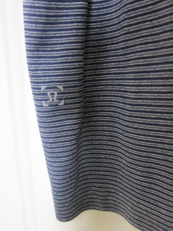 Lululemon Men's Short Sleeve Pull-Over Stretch Blue Striped Henley XXL gallery