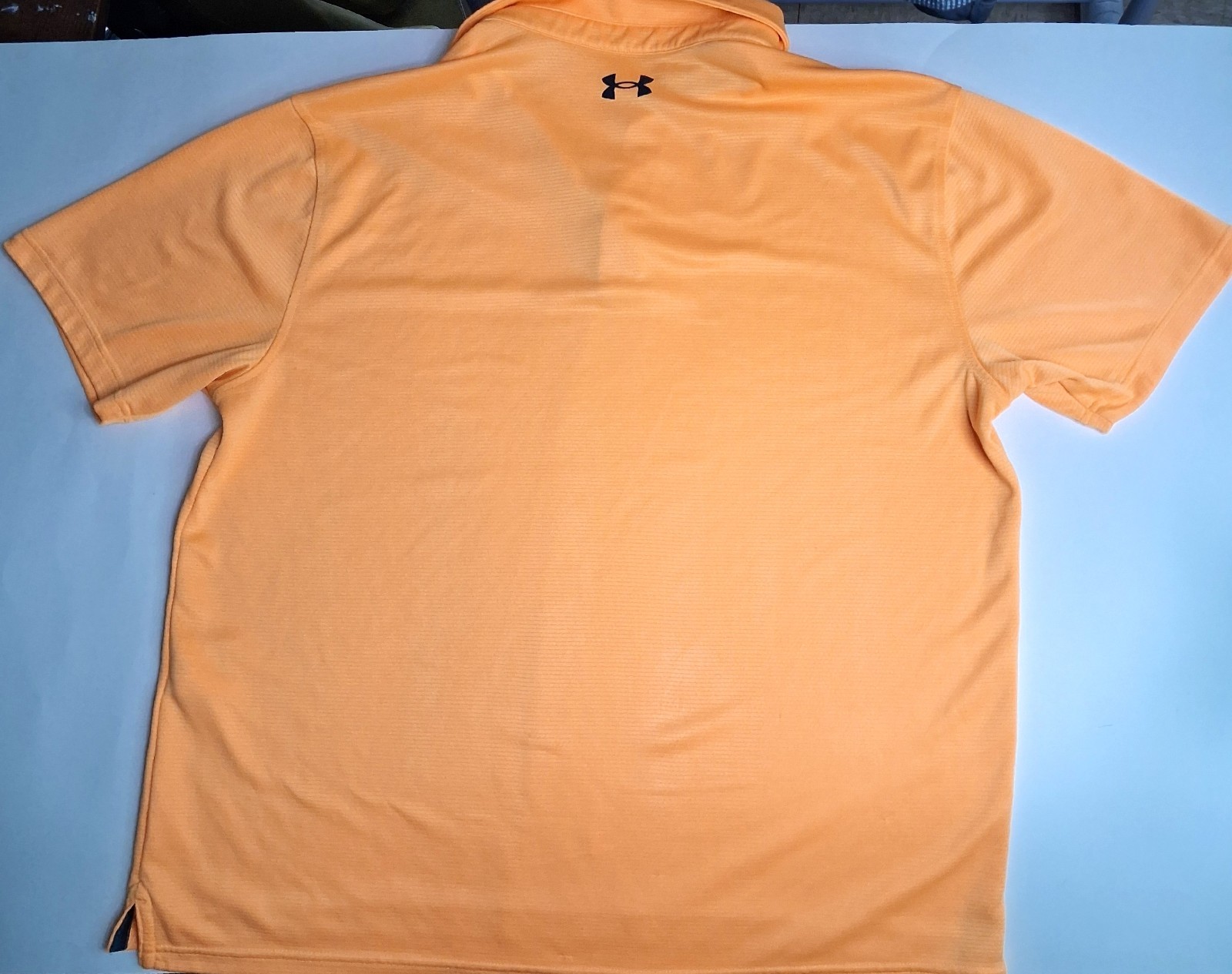 Under Armour Shirt L gallery