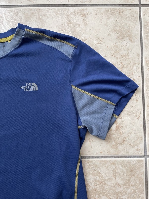 The North Face TNF Men's Short Sleeve Large Blue Climbing Athletic Running Tee gallery