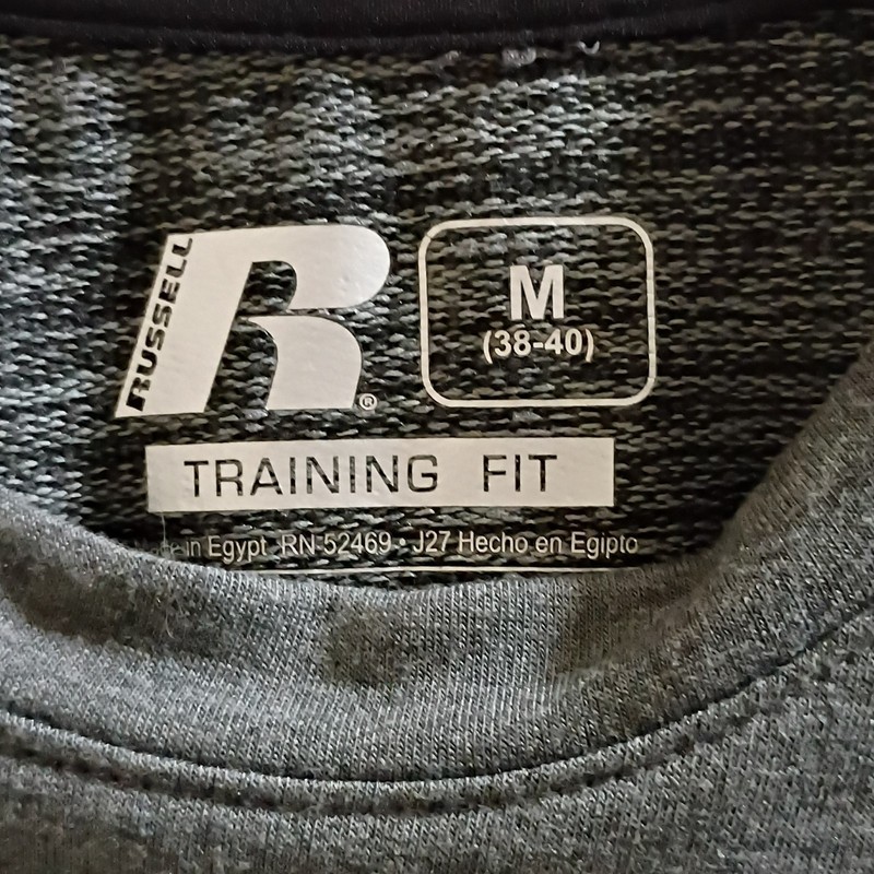 Russell Dri-Power 360 Men’s M Gray Long Sleeve Training Fit Crew Pocket Tee gallery
