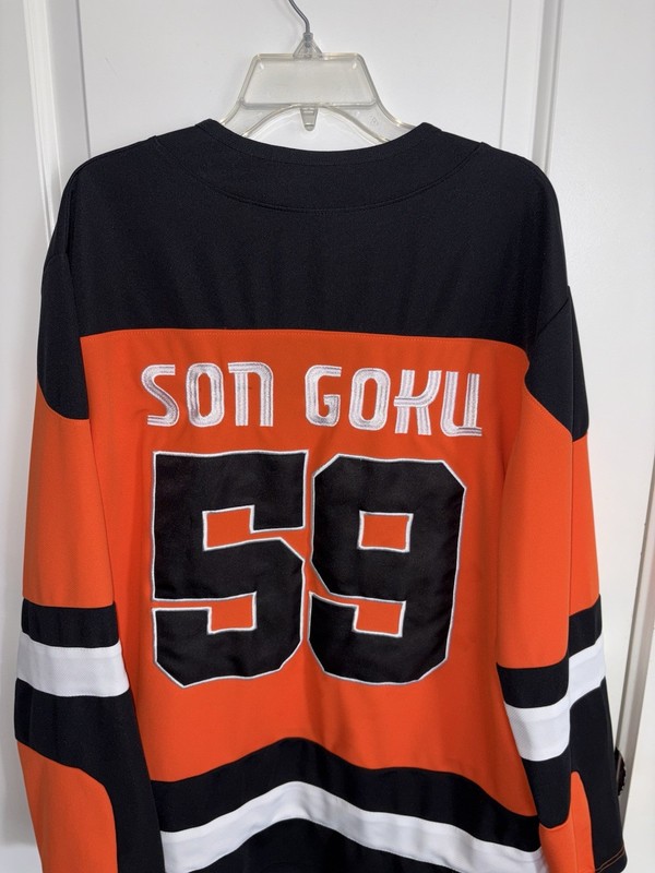 EUC MENS L LG BOX LUNCH DRAGON BALL Z SON GOKU #59 HOCKEY JERSEY TOP ANIME SEWN gallery