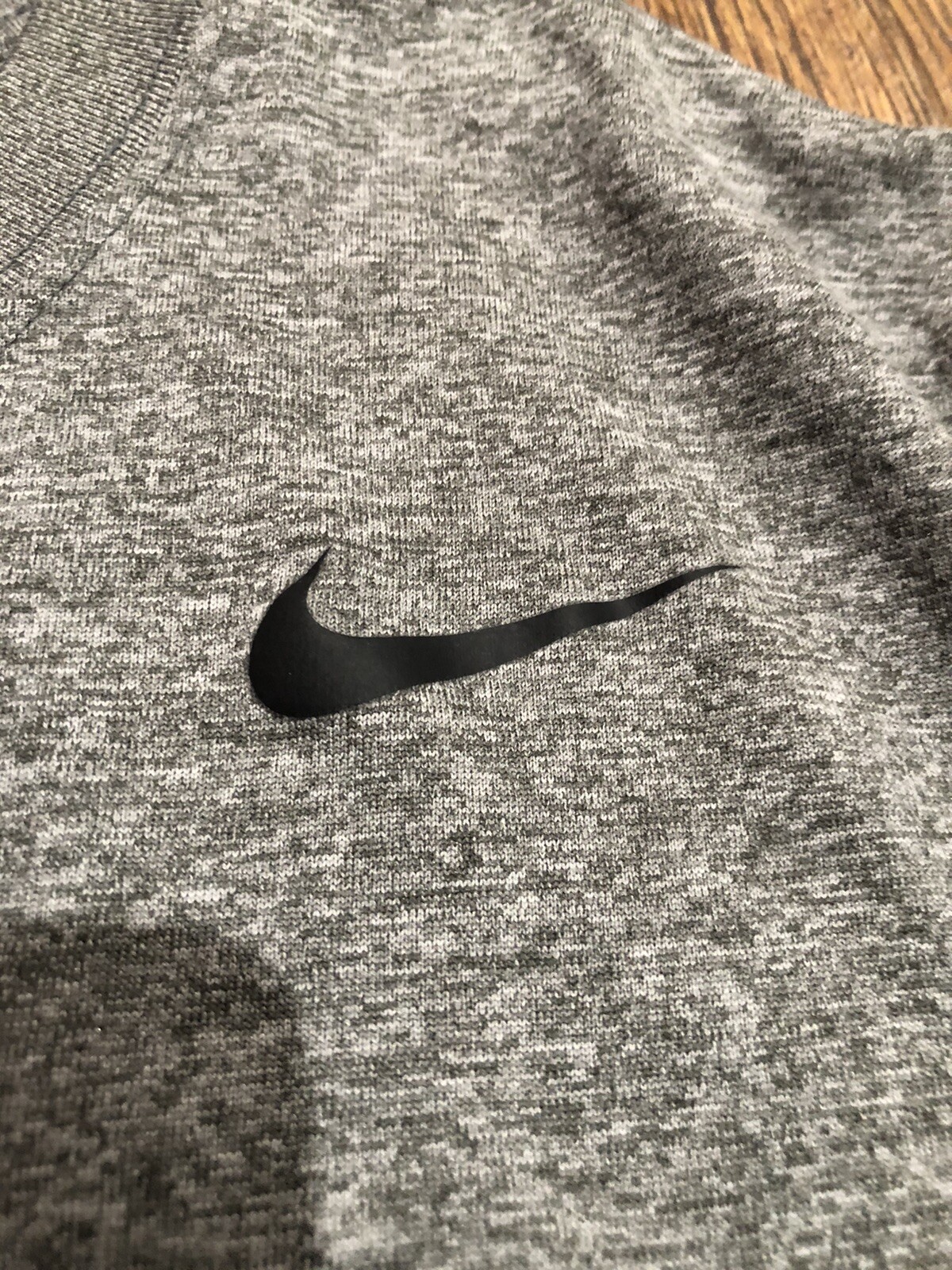Nike Dri Fit Mens Large Grey Shirt A10 gallery