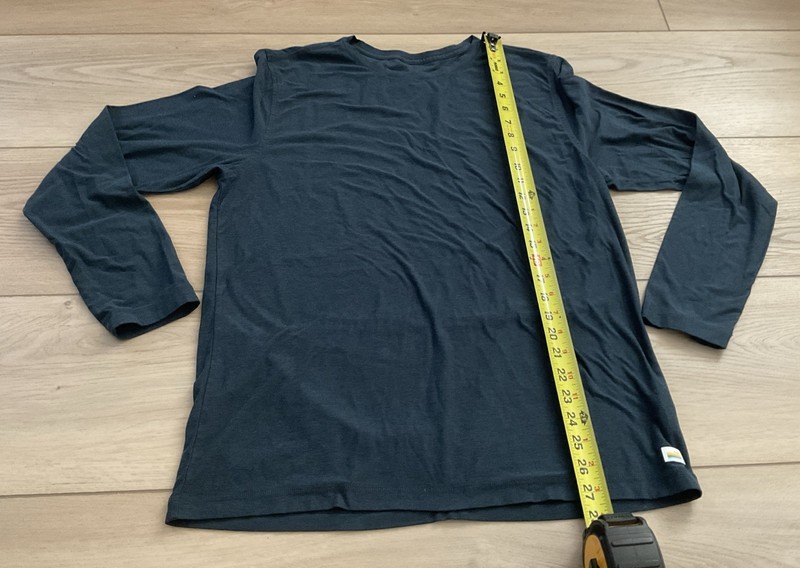 Vuori Strato Tech Long Sleeve Performance Tee Blue Men’s L gallery
