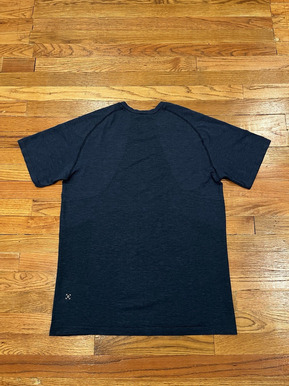Lululemon Short Sleeve Metal Vent Tech Shirt Men L Activewear Performance Blue gallery