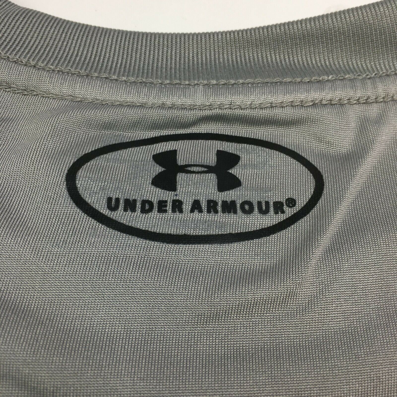 Under Armour Loose Coupe Lache Silver Gray Lightweight Shirt Mens XLARGE NEW+TAG gallery