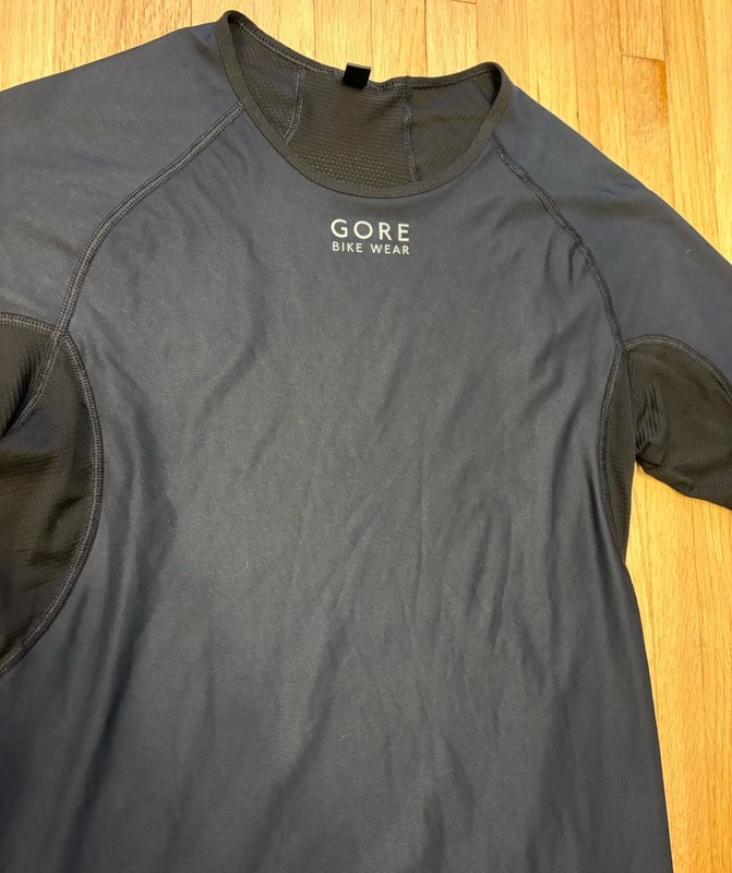 Gore Windstopper L1 Ventilation Base Layer Cycling Shirt – Men's Medium gallery