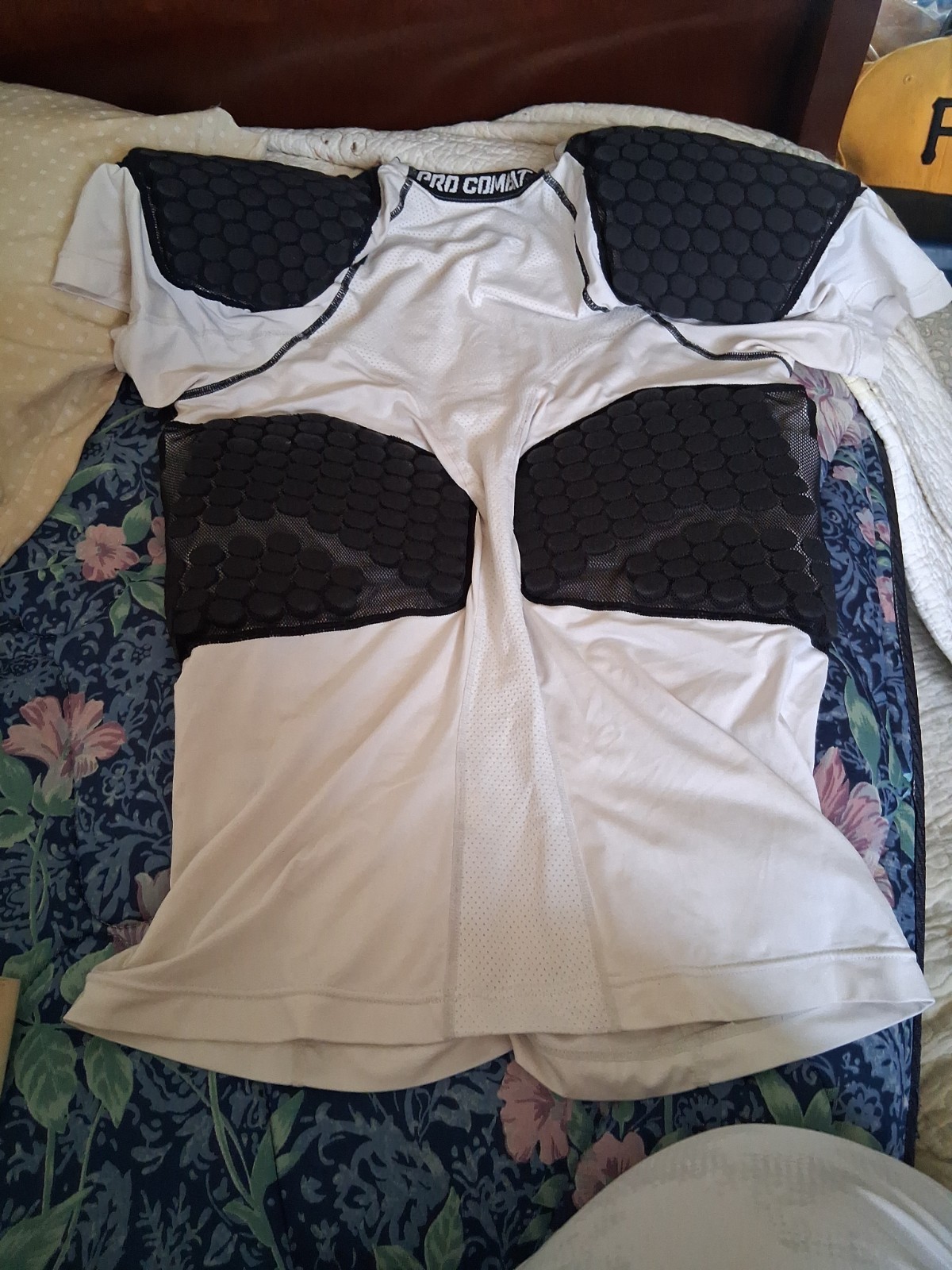 Nike Pro Combat XL 4 Pad Compression Dri-Fit Shirt gallery