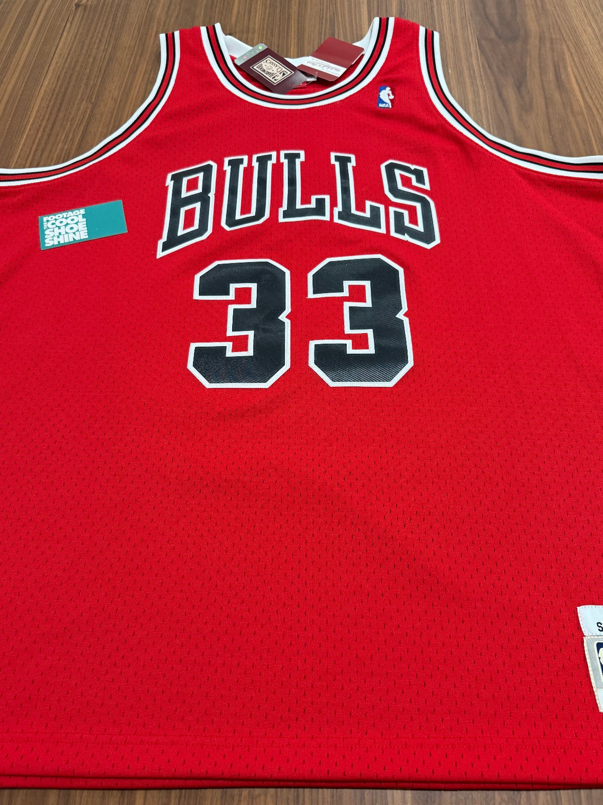 MITCHELL & NESS HWC SWINGMAN SCOTTIE PIPPEN CHICAGO BULLS 1997-98 JERSEY RED XXL gallery