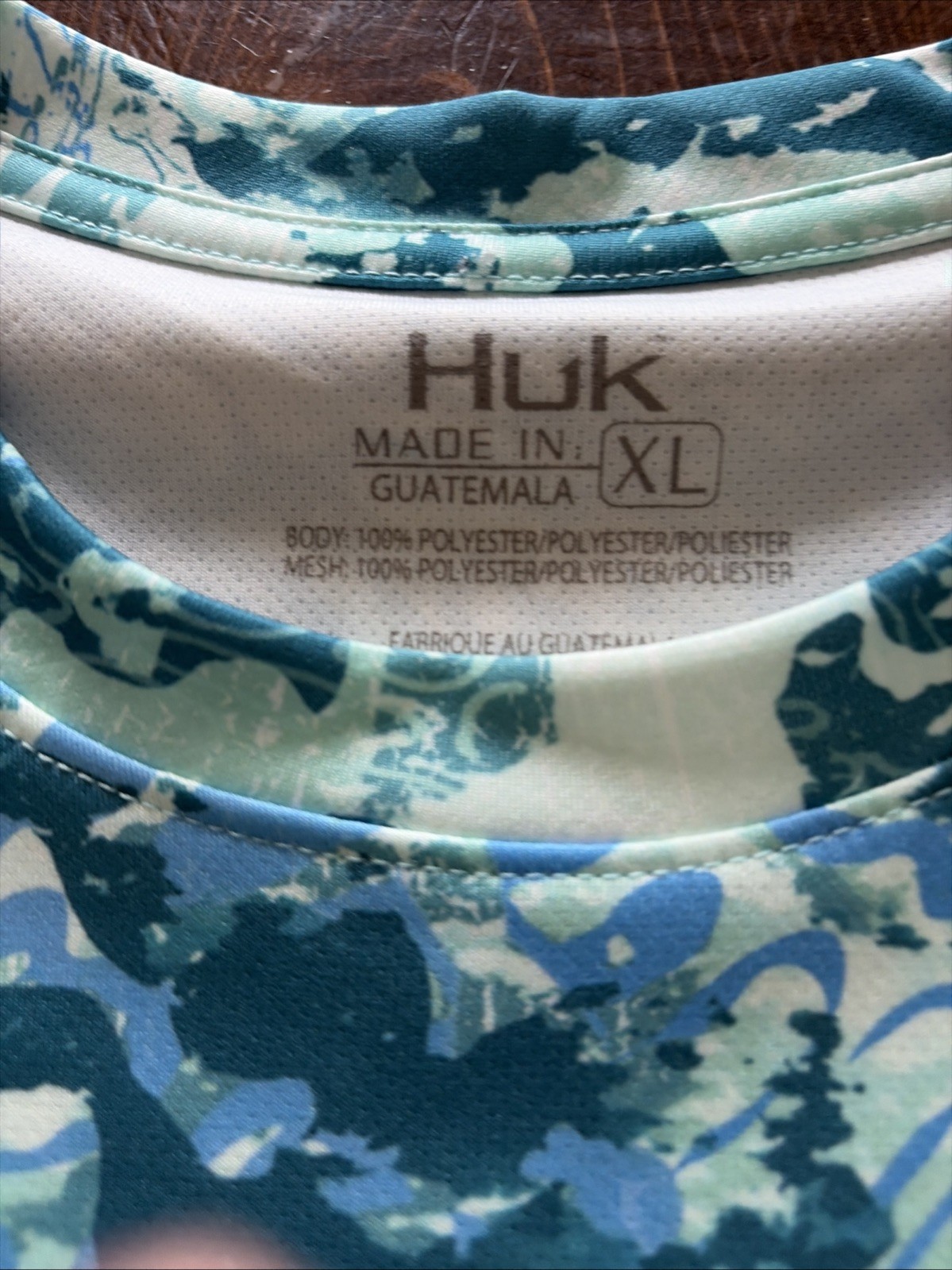 Huk Performance Fishing Shirt Long Sleeve Mens Size XL Blue Camo gallery